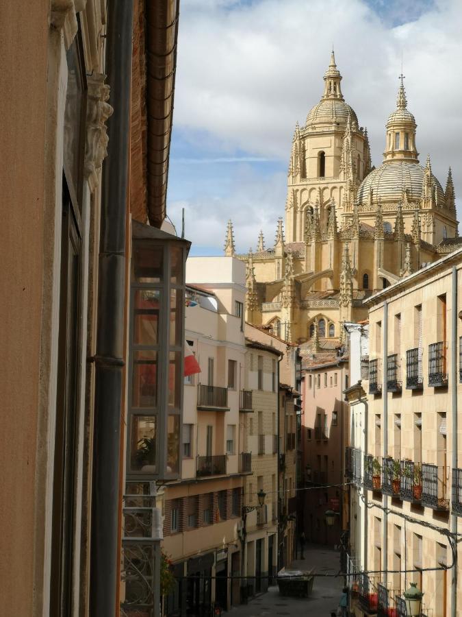 Hostal Juan Bravo Segovia Bagian luar foto