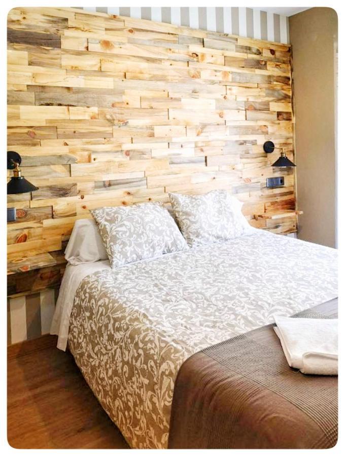 Hostal Juan Bravo Segovia Bagian luar foto